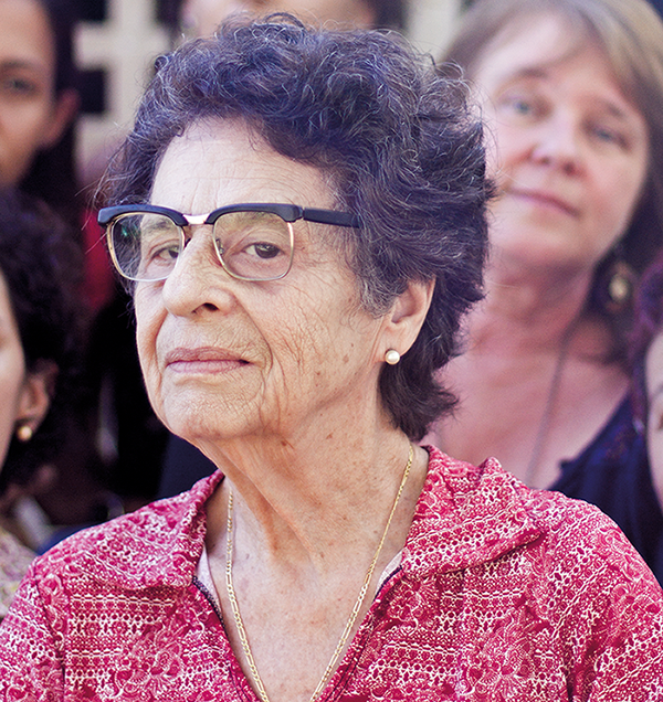 Maria Valeria. ju.18. Pedro Vasconcelos Arquivo Pernambuco