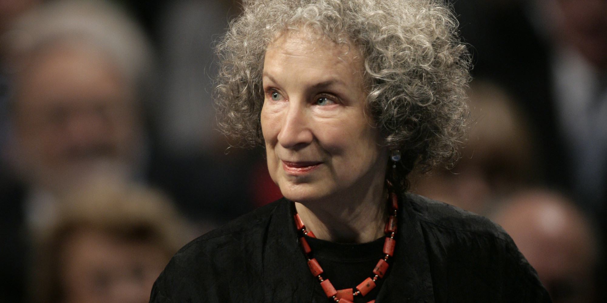 o MARGARET ATWOOD facebook
