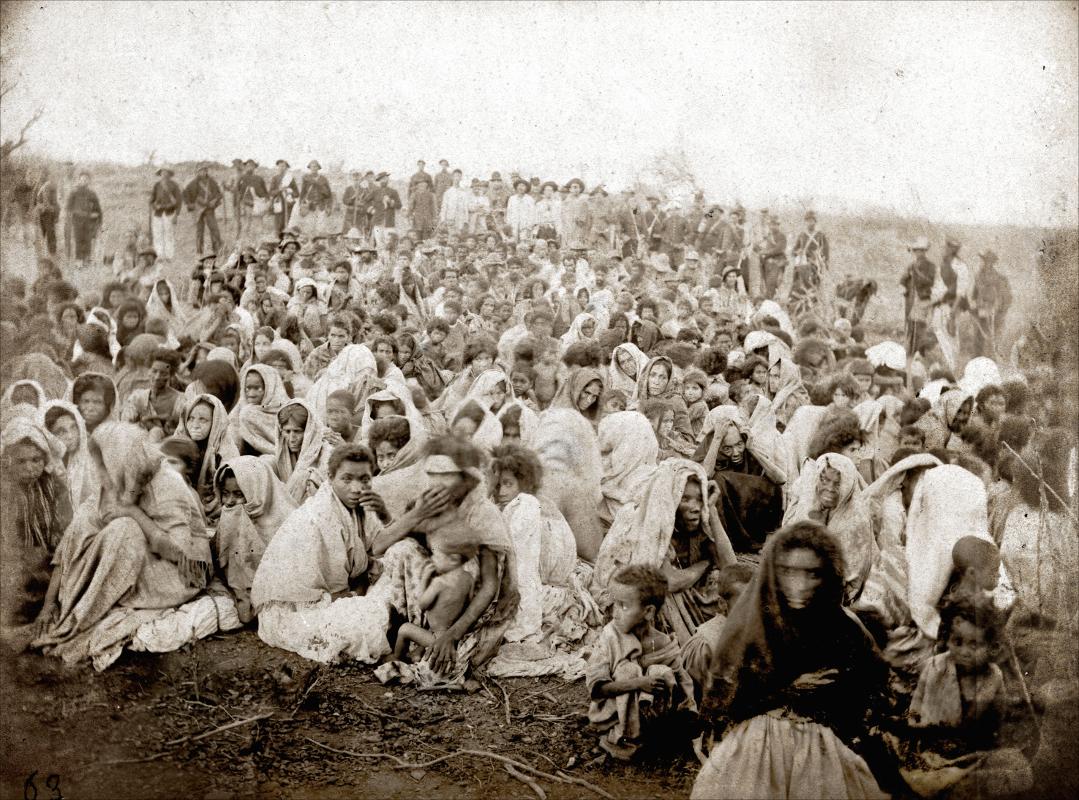prisioneiros.Canudos flaviodebarros.museudarepublica 1897
